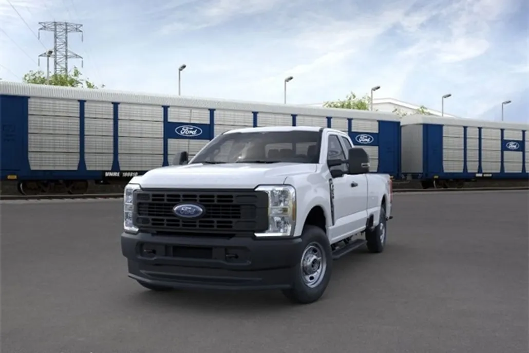 2025 Ford F-250 XL photo 1