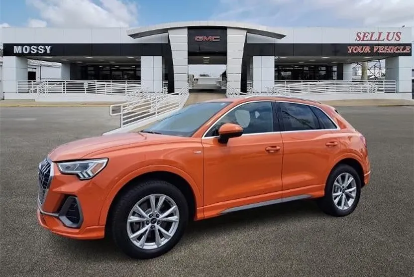 2025 Audi Q3 S line Premium photo 1