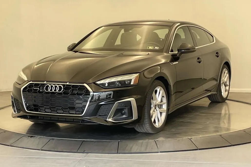 2024 Audi A5 45 S line Premium photo 1