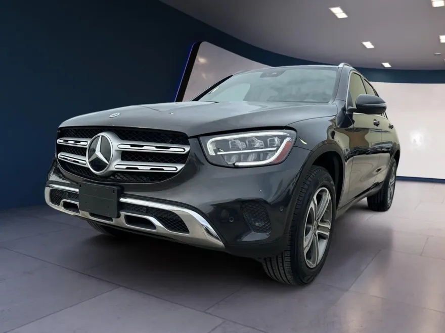 2022 Mercedes Benz GLC 300 photo 1