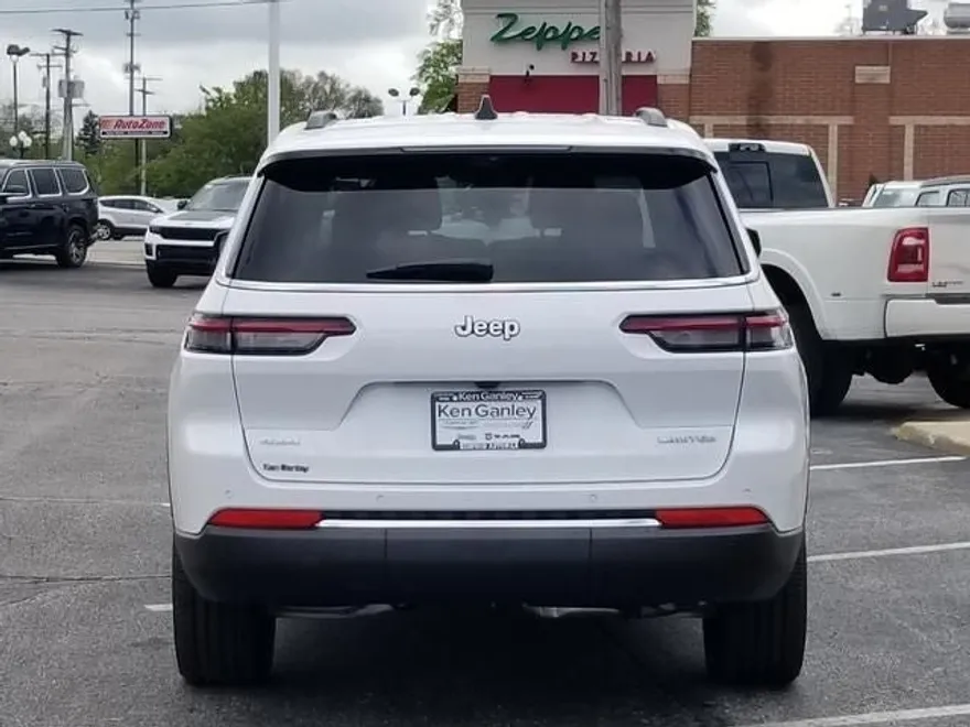 2025 Jeep Grand Cherokee L photo 1