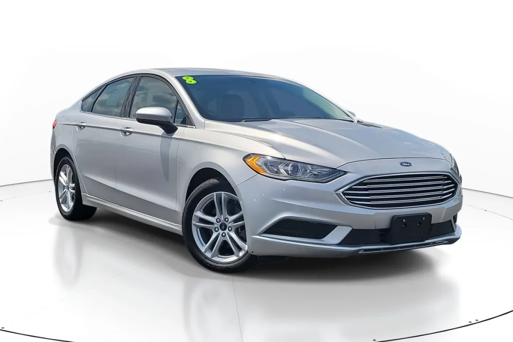 2018 Ford Fusion SE photo 1