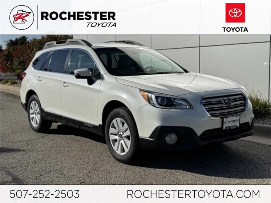 2017 Subaru Outback 2.5i Premium photo 1