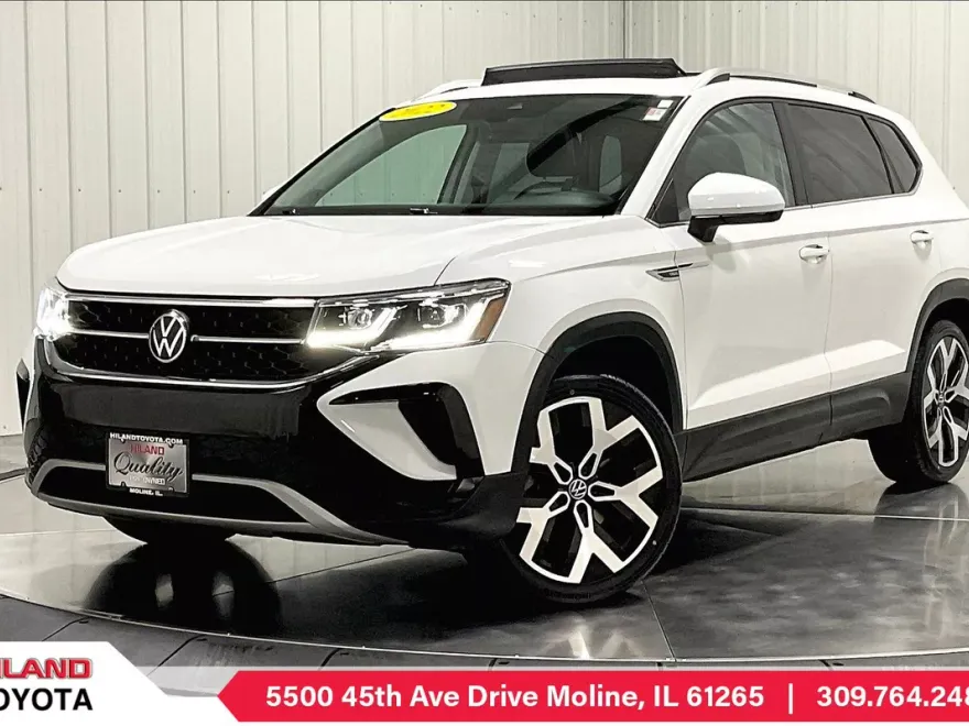 2022 Volkswagen Taos SEL photo 1