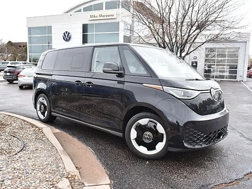 2025 Volkswagen ID. Buzz Pro Plus photo 1