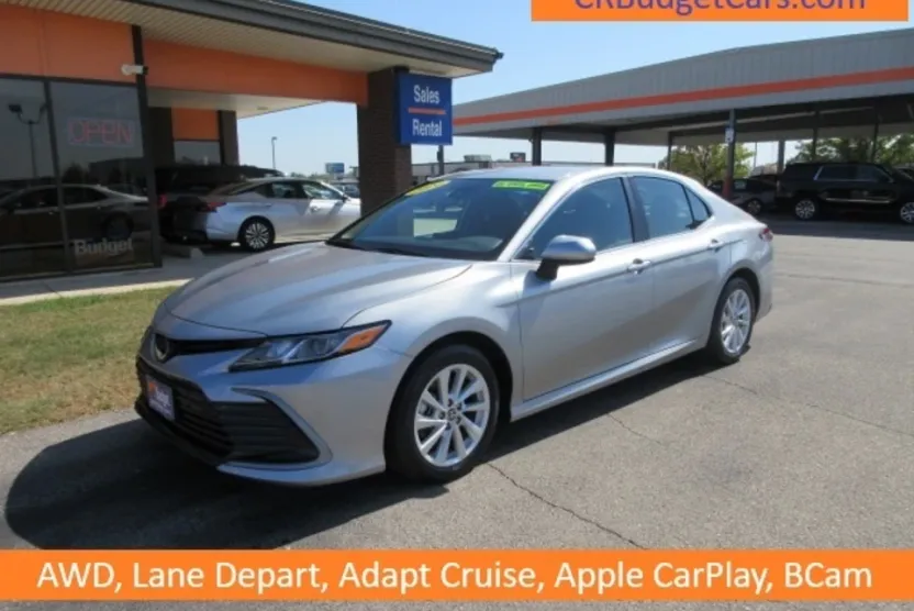 2024 Toyota Camry LE photo 1
