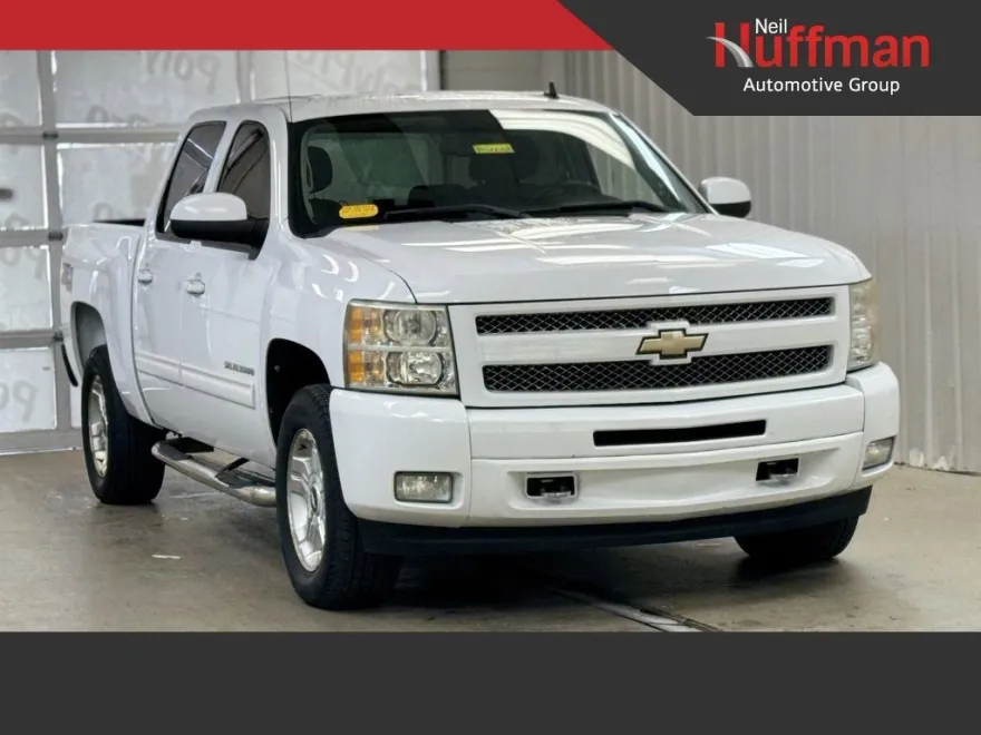 2011 Chevrolet Silverado 1500 LT photo 1