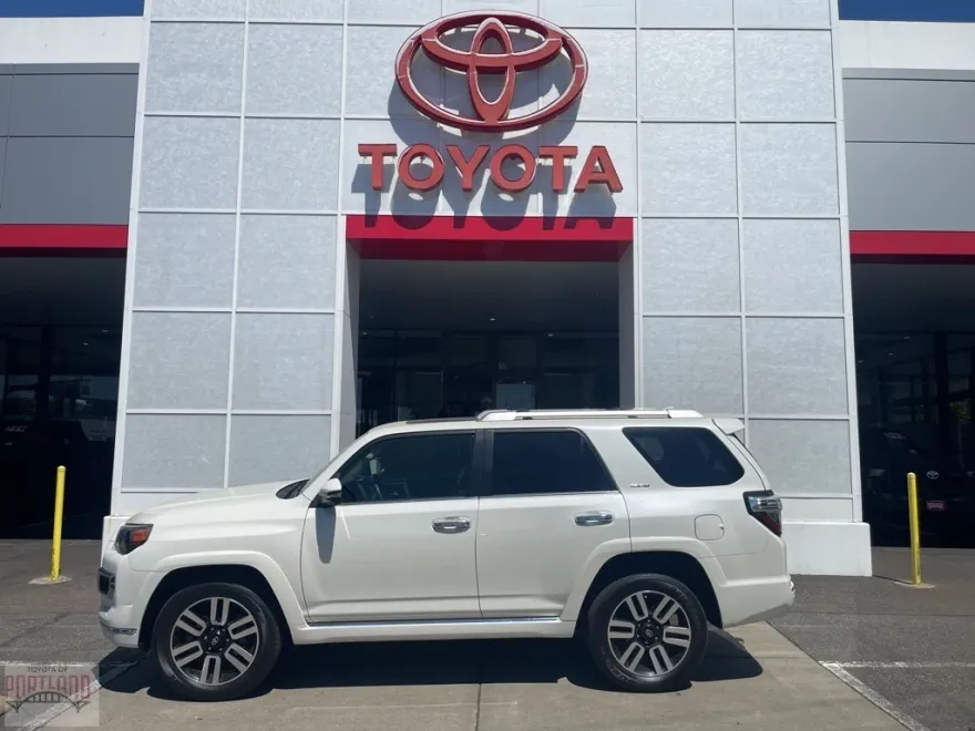 2023 Toyota 4Runner Limited photo 1
