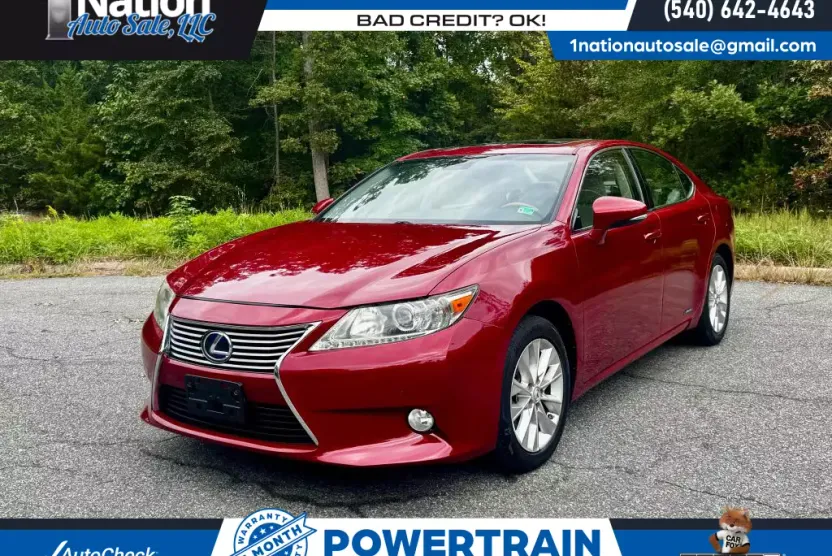 2013 Lexus ES 300h photo 1