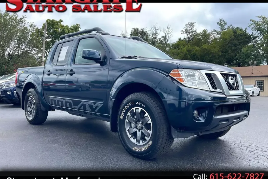 2020 Nissan Frontier Crew Cab PRO-4X photo 1