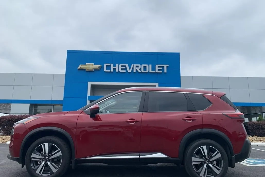 2021 Nissan Rogue SL photo 1