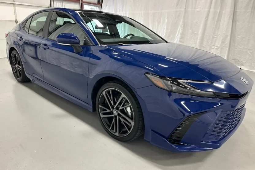 2025 Toyota Camry XSE photo 1