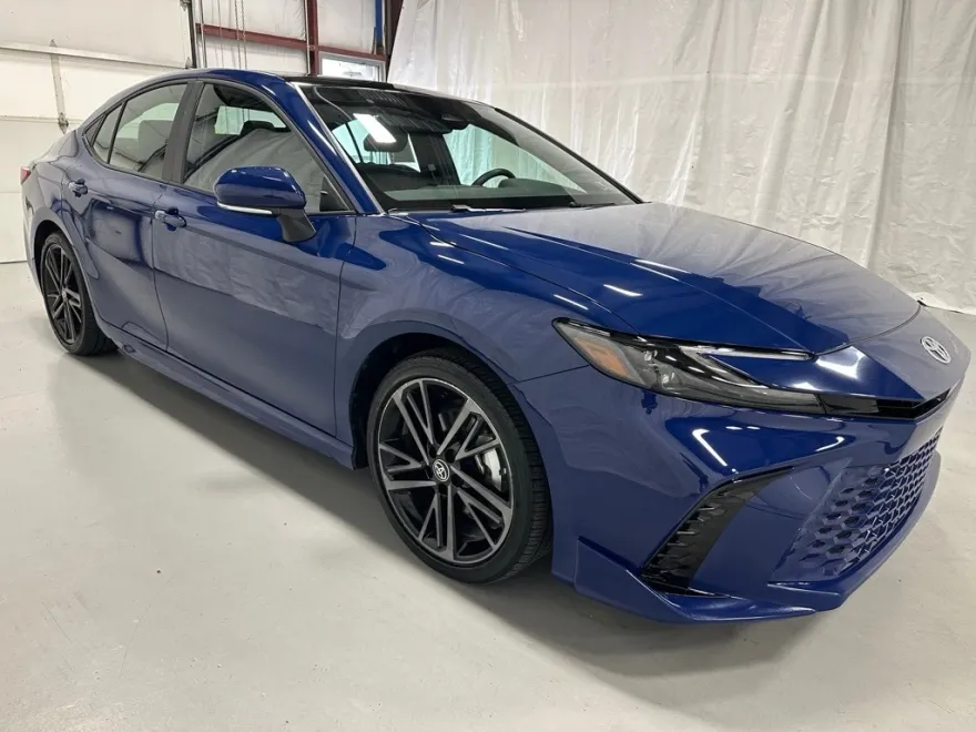 2025 Toyota Camry XSE photo 1