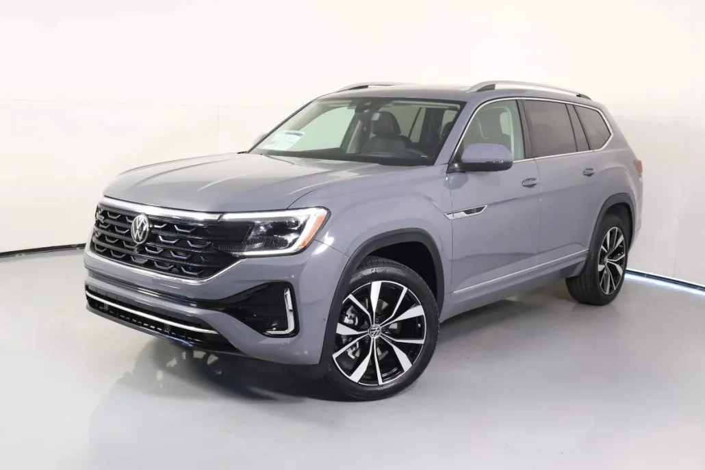 2025 Volkswagen Atlas SEL Premium R-Line photo 1