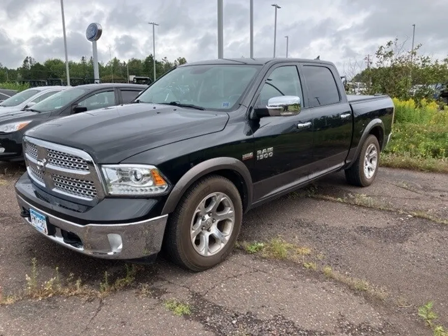 2017 Ram 1500 Laramie photo 1