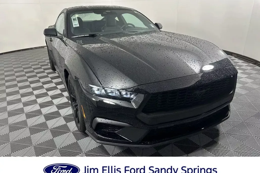 2025 Ford Mustang EcoBoost photo 1