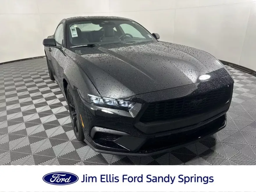2025 Ford Mustang EcoBoost photo 1