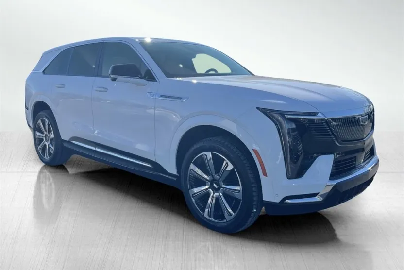2025 Cadillac Escalade IQ Luxury photo 1