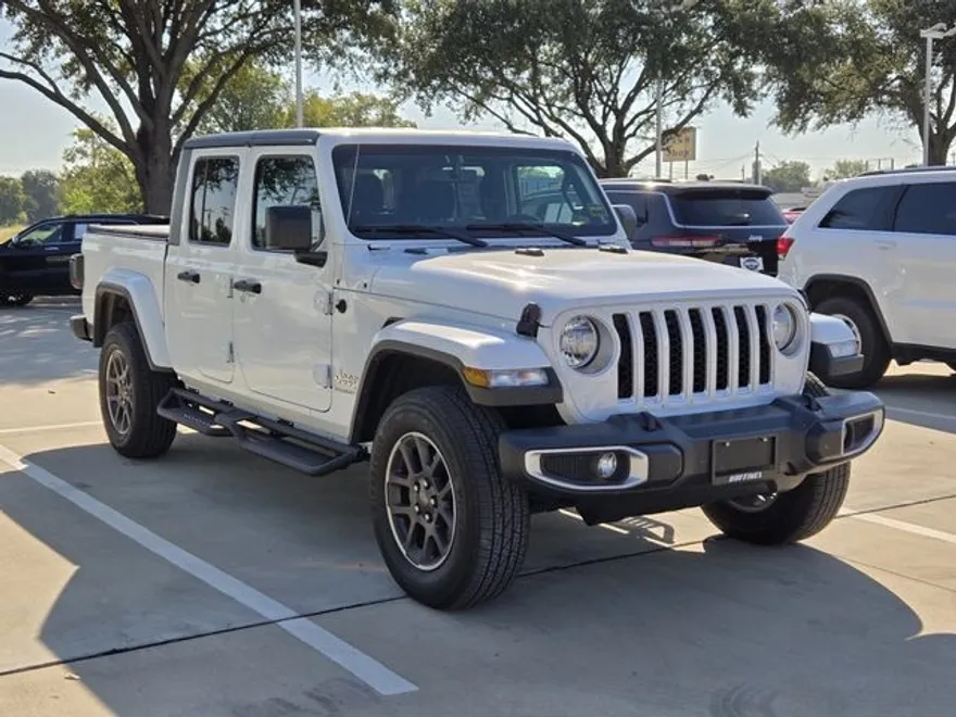 2023 Jeep Gladiator Overland photo 1