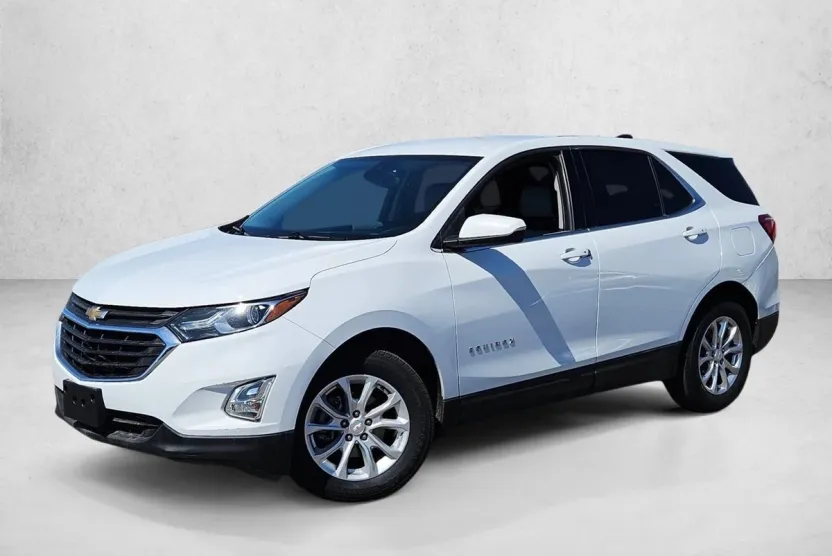 2019 Chevrolet Equinox LT photo 1