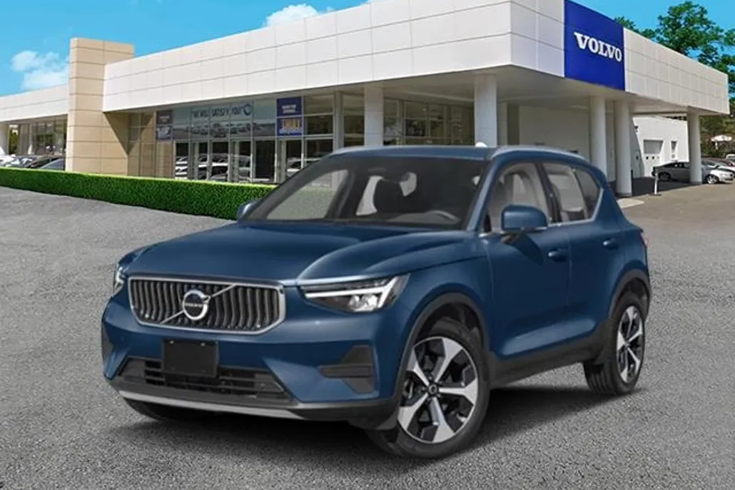2025 Volvo XC40 photo 1