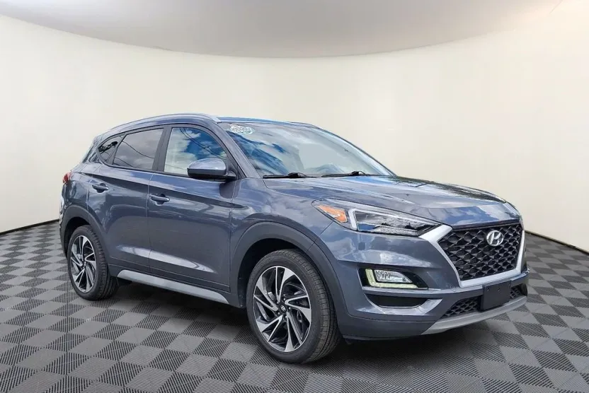 2021 Hyundai Tucson Sport photo 1