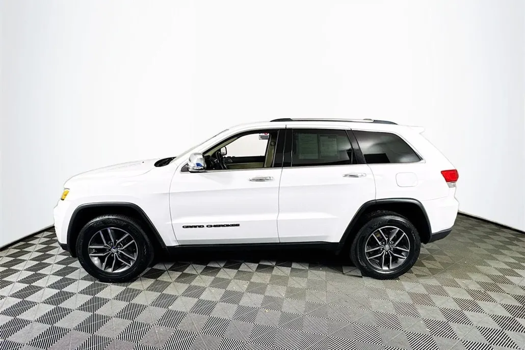2017 Jeep Grand Cherokee Limited photo 1