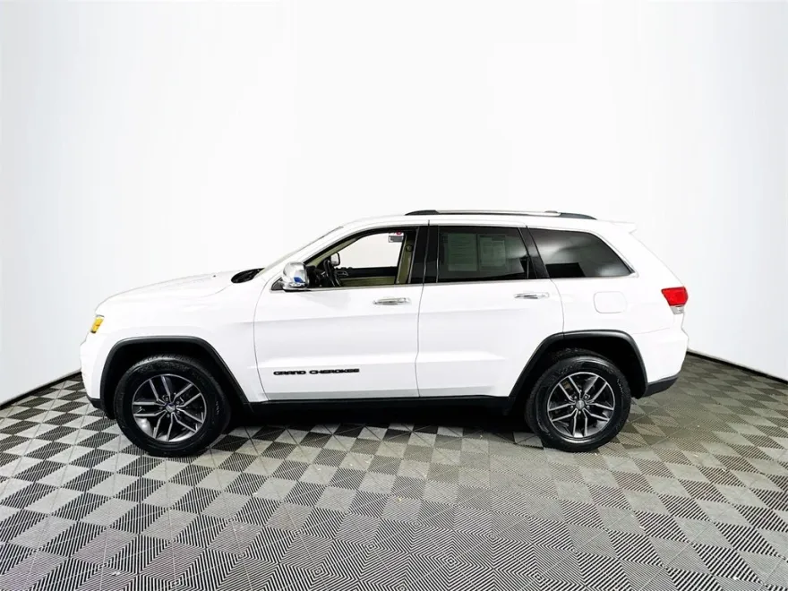 2017 Jeep Grand Cherokee Limited photo 1