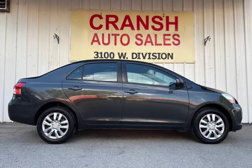 2007 Toyota Yaris Base photo 1