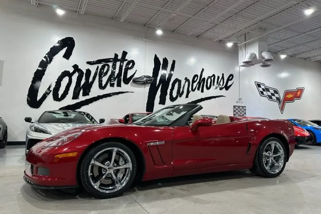 2013 Chevrolet Corvette Convertible 3LT photo 1