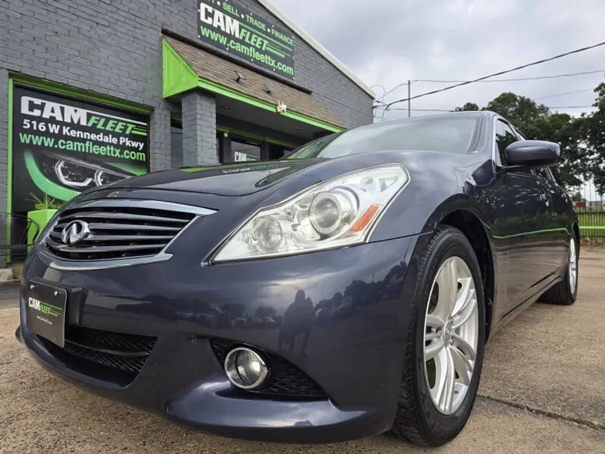 2011 Infiniti G37 Journey photo 1