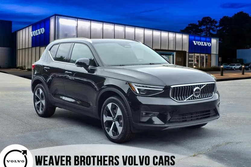 2025 Volvo XC40 Plus photo 1
