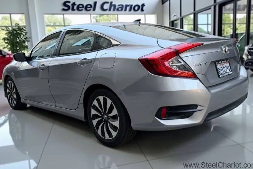 2017 Honda Civic LX photo 1
