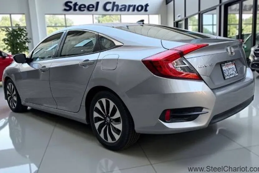 2017 Honda Civic LX photo 1