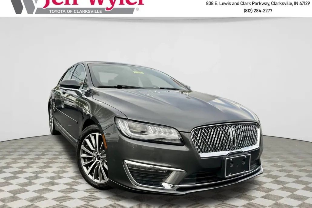 2020 Lincoln MKZ Standard photo 1