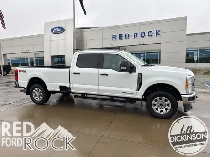 2023 Ford F-350 photo 1