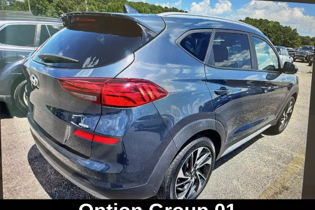 2020 Hyundai Tucson Sport photo 1