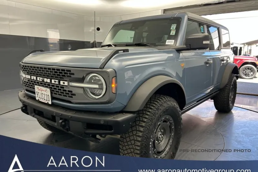 2024 Ford Bronco Badlands photo 1