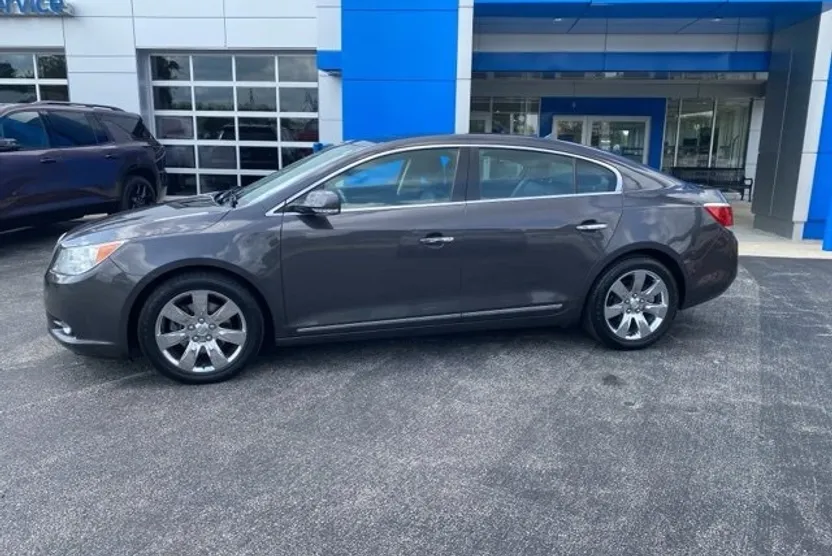 2013 Buick LaCrosse Leather photo 1