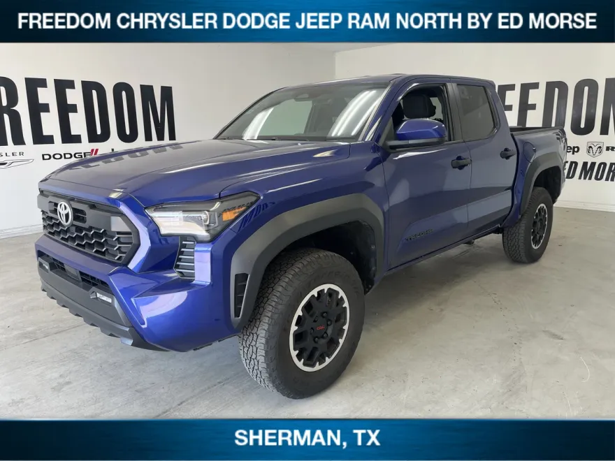 2024 Toyota Tacoma 4x4 TRD photo 1