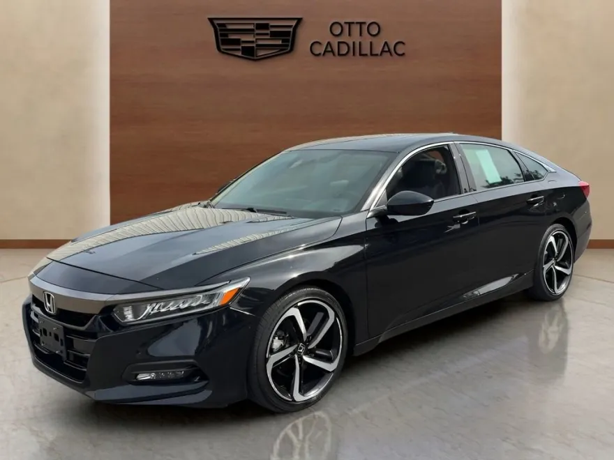 2019 Honda Accord Sport 2.0T photo 1