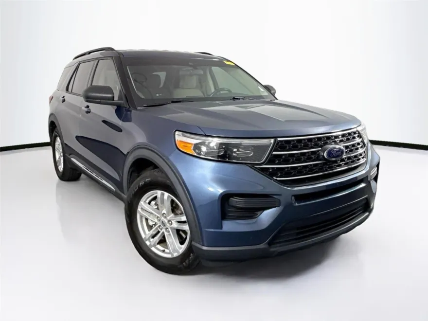 2020 Ford Explorer XLT photo 1