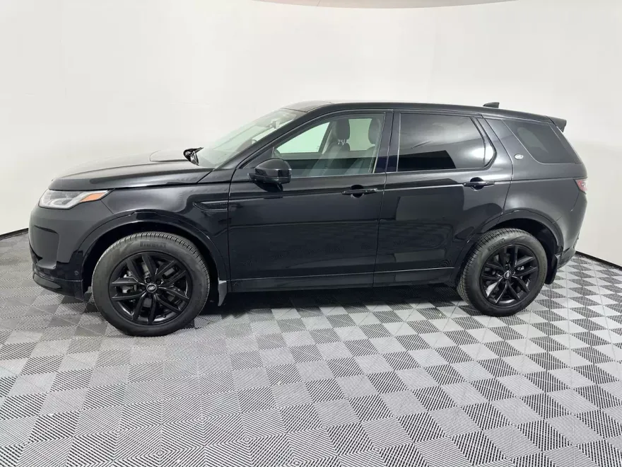 2025 Land Rover Discovery Sport S photo 1