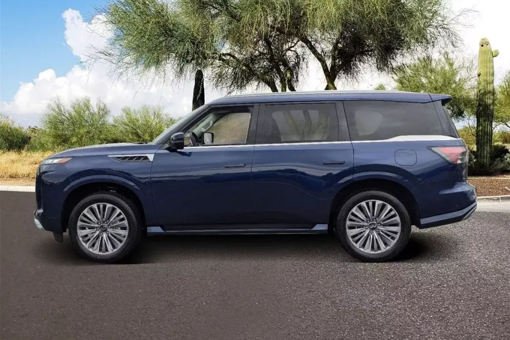 2025 Infiniti QX80 Luxe photo 1