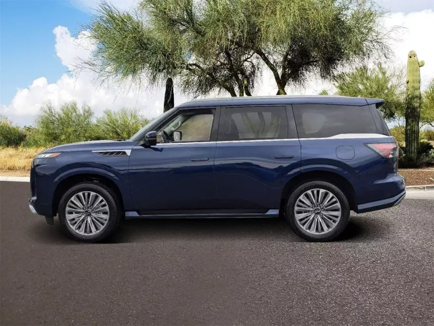 2025 Infiniti QX80 Luxe photo 1