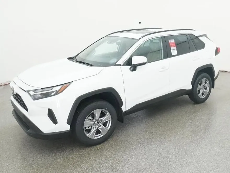 2025 Toyota RAV4 XLE photo 1