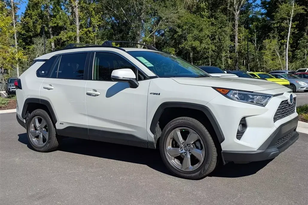 2021 Toyota RAV4 Hybrid XLE Premium photo 1