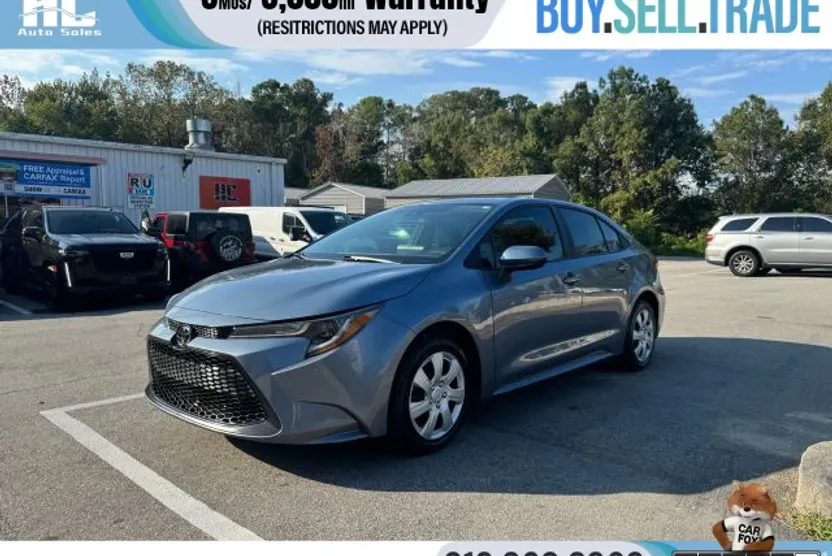 2022 Toyota Corolla LE photo 1