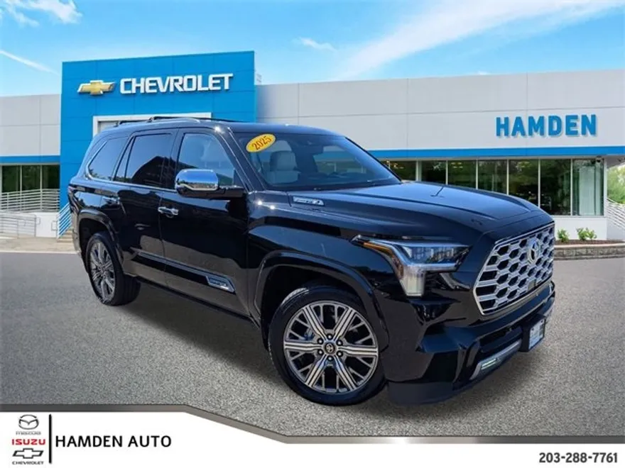 2025 Toyota Sequoia SR5 photo 1