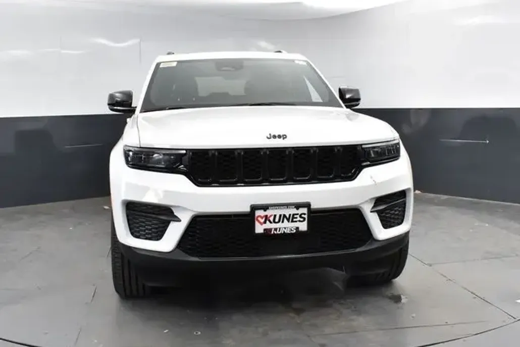 2025 Jeep Grand Cherokee Altitude X photo 1